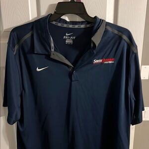 Nike Blue Athletic Polo Shirt with Moisture-Wicking Fabric